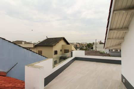 Casa para alugar com 203m², 3 quartos e 2 vagas Casa para alugar com 203m², 3 quartos e 2 vagasTerraço