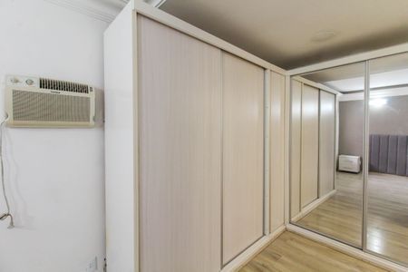 Casa para alugar com 203m², 3 quartos e 2 vagas Casa para alugar com 203m², 3 quartos e 2 vagasSuíte
