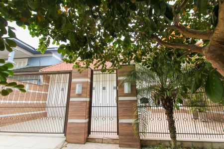 Casa para alugar com 203m², 3 quartos e 2 vagas Casa para alugar com 203m², 3 quartos e 2 vagasFachada