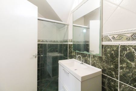 Casa para alugar com 203m², 3 quartos e 2 vagas Casa para alugar com 203m², 3 quartos e 2 vagasBanheiro da Suíte