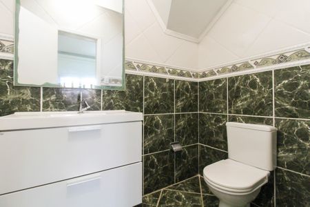 Casa para alugar com 203m², 3 quartos e 2 vagas Casa para alugar com 203m², 3 quartos e 2 vagasBanheiro da Suíte