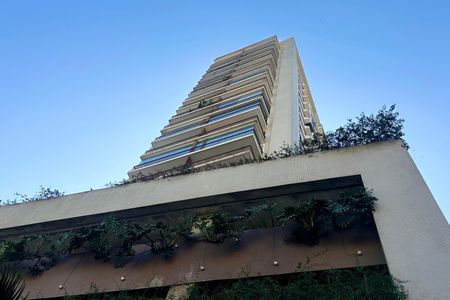 Apartamento à venda com 80m², 2 quartos e 1 vagaFachada