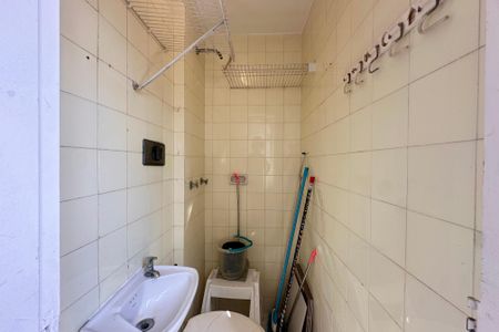 Apartamento à venda com 80m², 2 quartos e 1 vagaBanheiro de Serviço