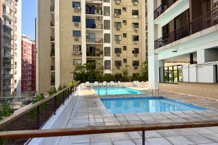 Apartamento à venda com 80m², 2 quartos e 1 vagaÁrea comum