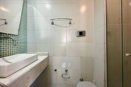 Apartamento à venda com 80m², 2 quartos e 1 vagaBanheiro Social