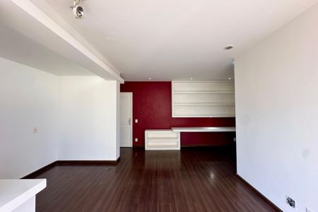 Apartamento à venda com 80m², 2 quartos e 1 vagaSala