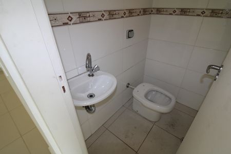 Casa à venda com 210m², 3 quartos e 4 vagasLavabo da Sala