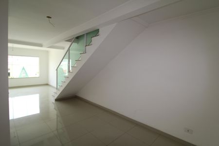 Casa à venda com 210m², 3 quartos e 4 vagasSala