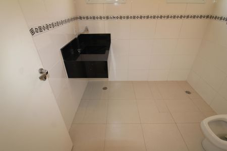 Casa à venda com 210m², 3 quartos e 4 vagasBanheiro