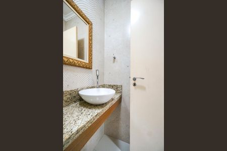 Casa à venda com 125m², 3 quartos e 1 vagaBanheiro de serviço