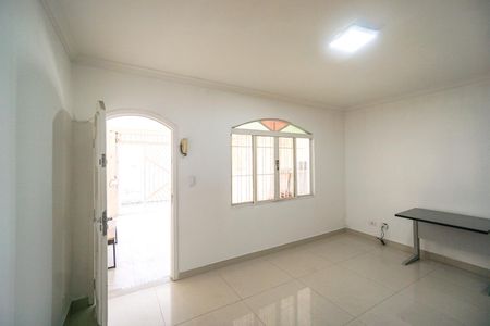 Sala de casa à venda com 3 quartos, 125m² em Vila Carrão, São Paulo