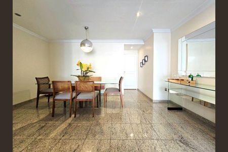 Apartamento à venda com 3 quartos, 110m² em Icaraí, Niterói