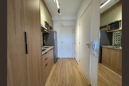 Cozinha de kitnet/studio para alugar com 1 quarto, 27m² em Butantã, São Paulo