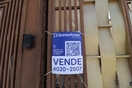 Casa à venda com 270m², 4 quartos e 2 vagasFachada