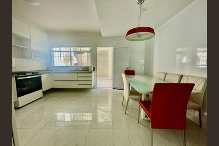 Casa à venda com 3 quartos, 120m² em Vila Gomes Cardim, São Paulo