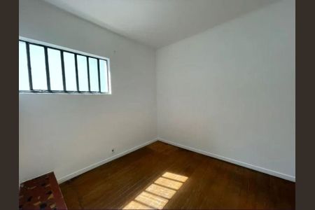 Casa à venda com 5 quartos, 250m² em Mirandópolis, São Paulo