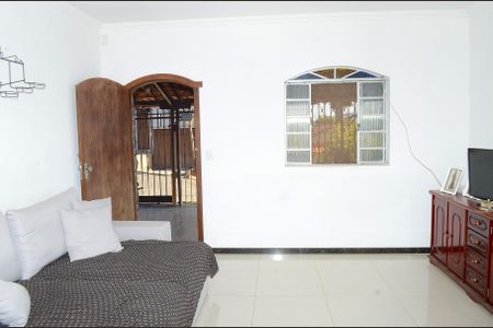 Casa para alugar com 280m², 4 quartos e 4 vagasSala