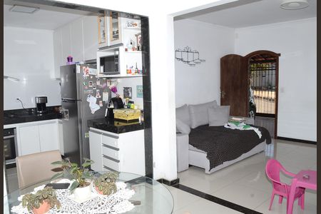 Casa para alugar com 280m², 4 quartos e 4 vagasCozinha