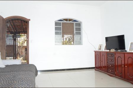Sala de casa para alugar com 4 quartos, 280m² em Ribeiro de Abreu, Belo Horizonte