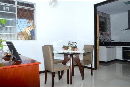 Casa para alugar com 280m², 4 quartos e 4 vagasSala de Jantar