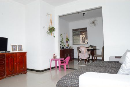 Casa para alugar com 280m², 4 quartos e 4 vagasSala