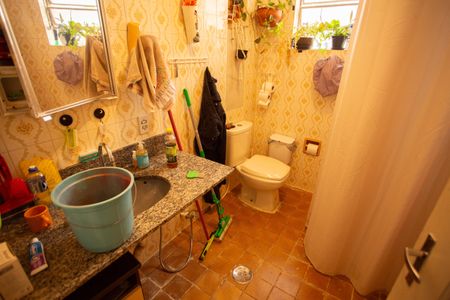 Casa à venda com 387m², 5 quartos e 1 vaga Casa à venda com 387m², 5 quartos e 1 vagaCASA 2- Banheiro