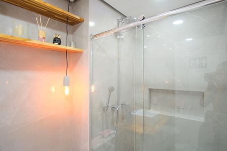 Apartamento à venda com 66m², 2 quartos e 1 vagaBanheiro Social