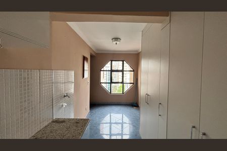 Apartamento à venda com 180m², 3 quartos e 2 vagasÁrea de Serviço