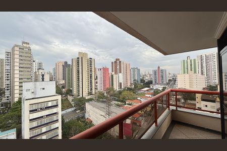 Apartamento à venda com 180m², 3 quartos e 2 vagasVaranda