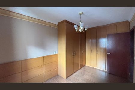 Apartamento à venda com 180m², 3 quartos e 2 vagasQuarto 1