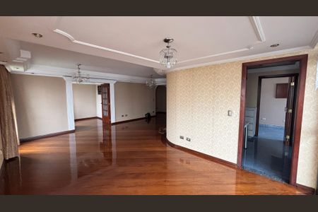Apartamento à venda com 180m², 3 quartos e 2 vagasSala