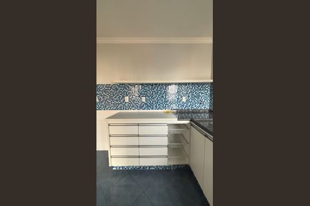 Apartamento à venda com 180m², 3 quartos e 2 vagasCozinha 