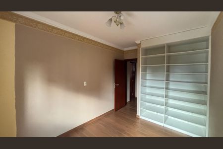 Apartamento à venda com 180m², 3 quartos e 2 vagasQuarto 2
