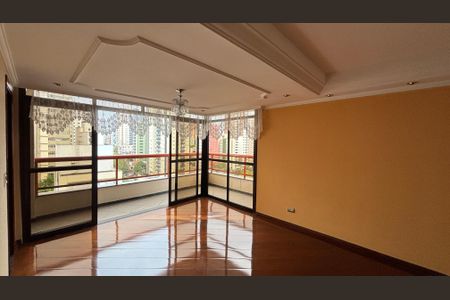 Apartamento à venda com 180m², 3 quartos e 2 vagasSala