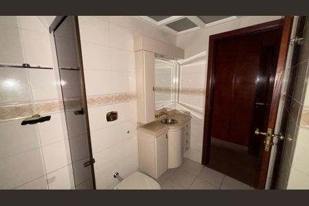 Apartamento à venda com 180m², 3 quartos e 2 vagasBanheiro