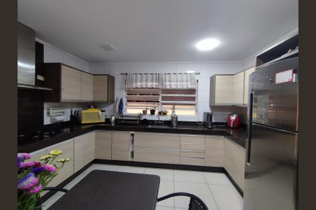 Casa à venda com 171m², 3 quartos e 4 vagas Casa à venda com 171m², 3 quartos e 4 vagasCozinha