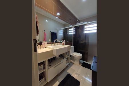 Casa à venda com 171m², 3 quartos e 4 vagas Casa à venda com 171m², 3 quartos e 4 vagasBanheiro da Suíte 3