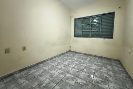 Casa para alugar com 300m², 2 quartos e 4 vagasQuarto 2