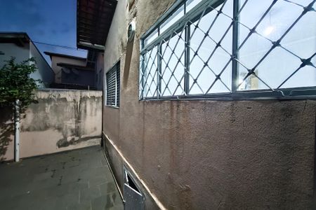 Casa para alugar com 300m², 2 quartos e 4 vagasQuintal
