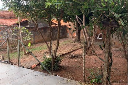 Casa para alugar com 300m², 2 quartos e 4 vagasQuintal