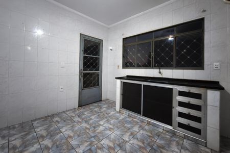 Casa para alugar com 300m², 2 quartos e 4 vagasCozinha