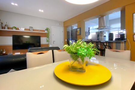 Sala de apartamento à venda com 2 quartos, 88m² em Serra, Belo Horizonte