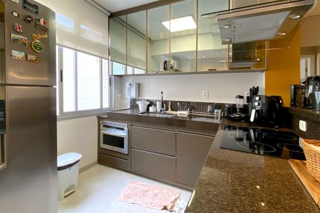 Apartamento à venda com 88m², 2 quartos e sem vaga Apartamento à venda com 88m², 2 quartos e sem vagaCozinha