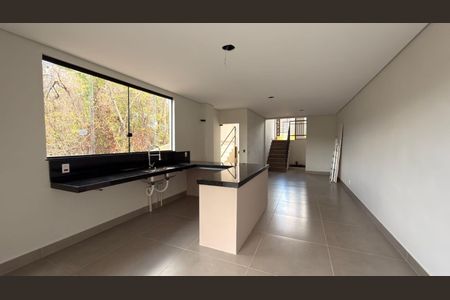 Casa à venda com 133m², 3 quartos e 3 vagas