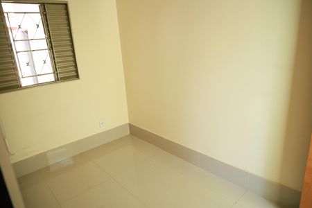 Quarto 1 de casa para alugar com 2 quartos, 140m² em Setor Faicalville, Goiânia