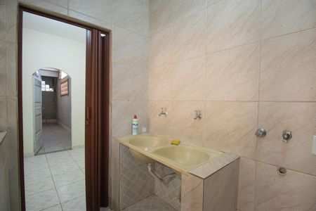 Casa para alugar com 251m², 3 quartos e sem vagaBanheiro de serviço