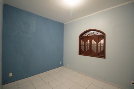 Casa para alugar com 251m², 3 quartos e sem vagaQuarto 2