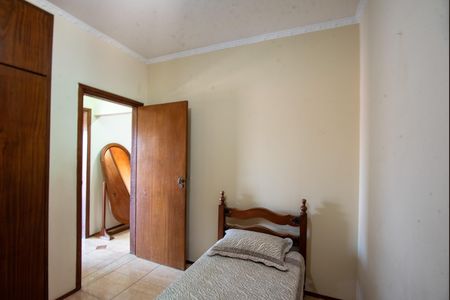 Quarto 2 de casa à venda com 3 quartos, 189m² em Jardim dos Oliveiras, Campinas