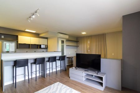 Sala de apartamento à venda com 1 quarto, 60m² em Santo Amaro, São Paulo