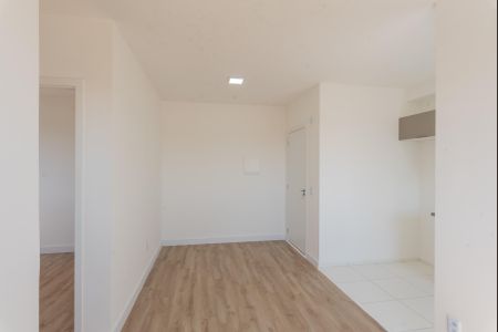 Sala de apartamento para alugar com 2 quartos, 44m² em Jardim Ipaussurama, Campinas